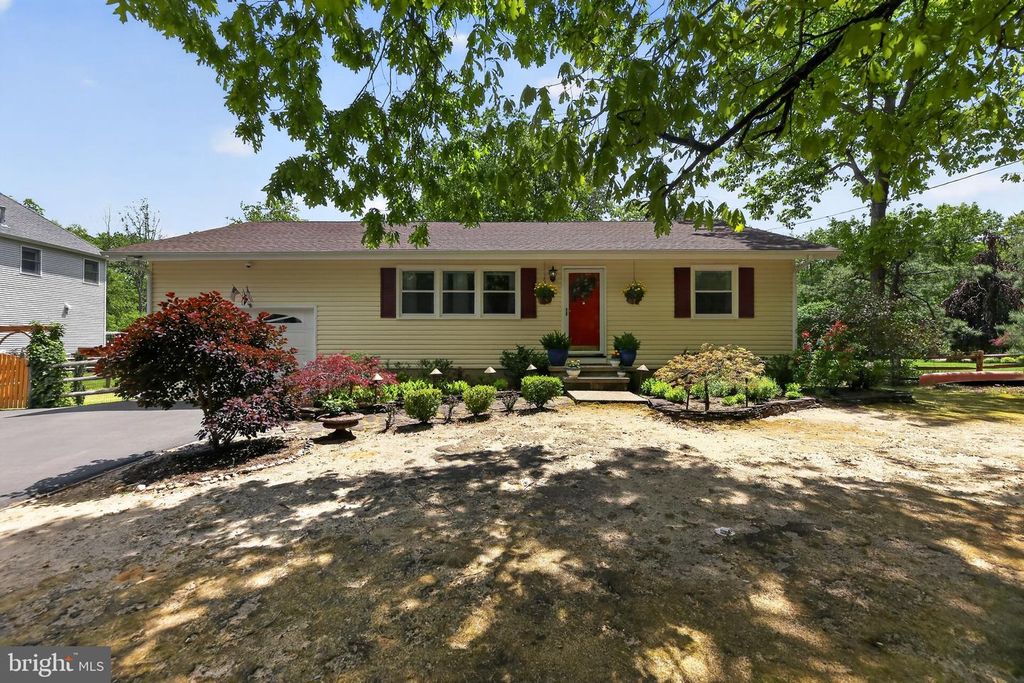 3 TOMAHAWK TRL, Medford, NJ 08055