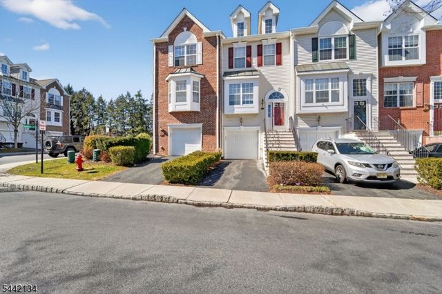 215 Barringer Dr 215, Nutley Twp., NJ 07110