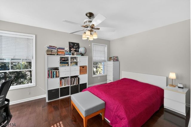 215 Barringer Dr 215, Nutley Twp., NJ 07110