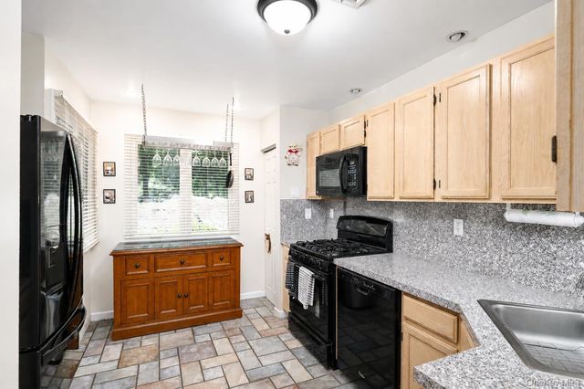 3501 Homestead Court, Peekskill, NY 10566