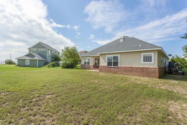 46 Bayshore Drive, Pensacola, FL 32507