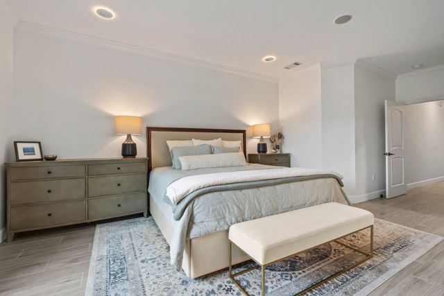 46 Bayshore Drive, Pensacola, FL 32507