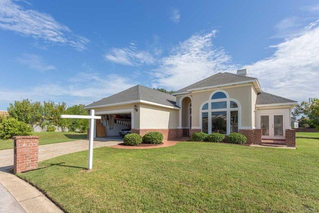 46 Bayshore Drive, Pensacola, FL 32507