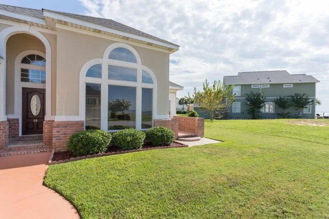 46 Bayshore Drive, Pensacola, FL 32507