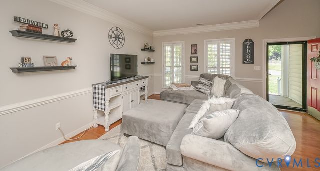 9047 Laurel Branch Cir, Mechanicsville, VA 23116