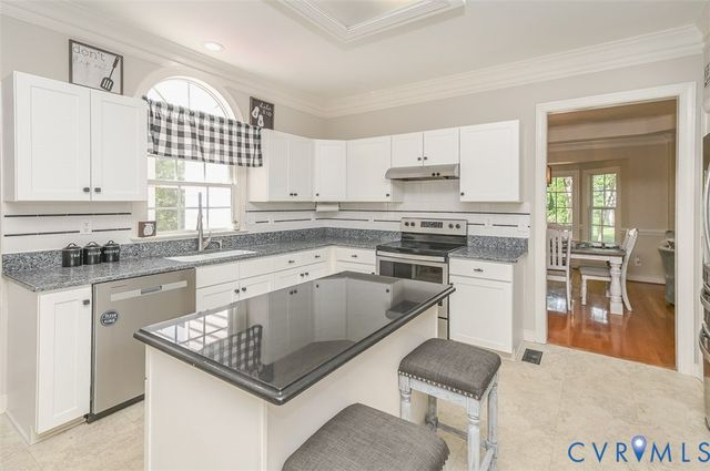 9047 Laurel Branch Cir, Mechanicsville, VA 23116