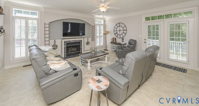 9047 Laurel Branch Cir, Mechanicsville, VA 23116