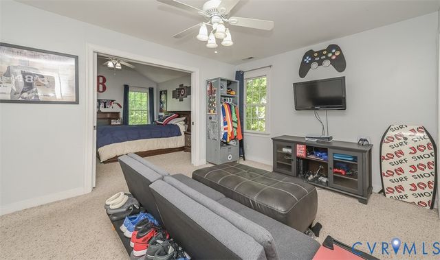 9047 Laurel Branch Cir, Mechanicsville, VA 23116