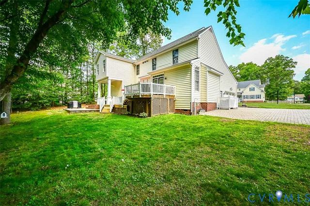 9047 Laurel Branch Cir, Mechanicsville, VA 23116