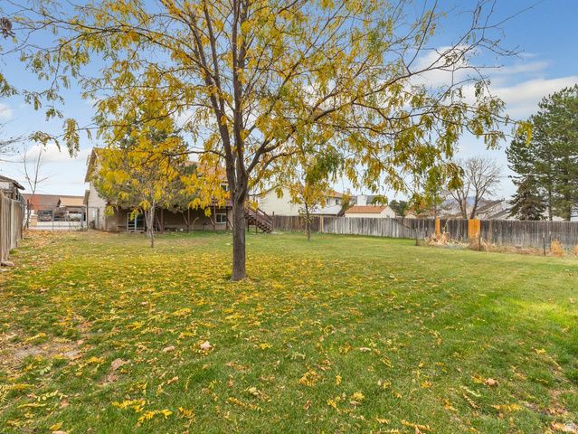 5281 W SAGUARO DR, West Jordan, UT 84081
