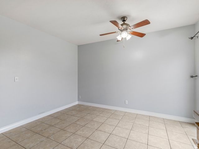 5281 W SAGUARO DR, West Jordan, UT 84081