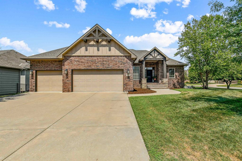 1662 S Logan Pass, Andover, KS 67002