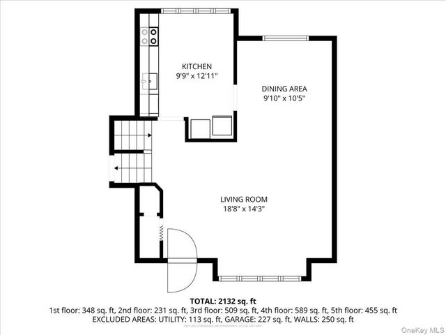 24 Roxbury Avenue, Plainview, NY 11803