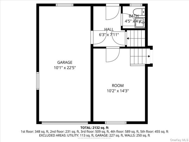 24 Roxbury Avenue, Plainview, NY 11803