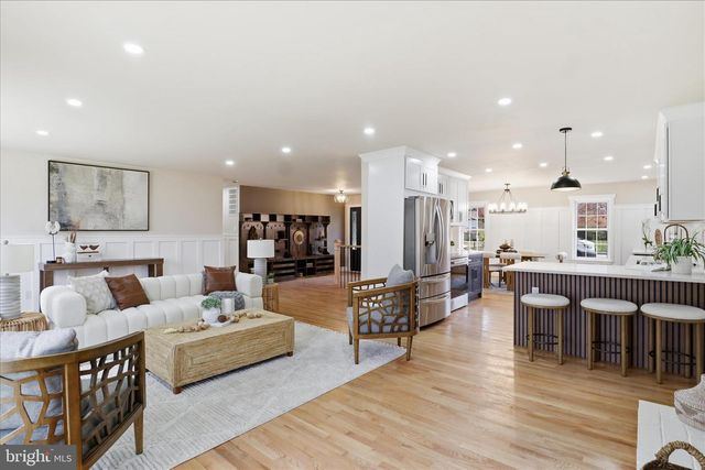 6112 REDWOOD LN, Alexandria, VA 22310