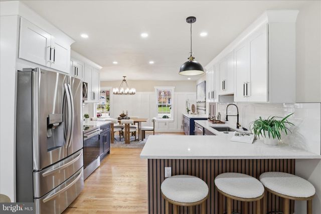 6112 REDWOOD LN, Alexandria, VA 22310