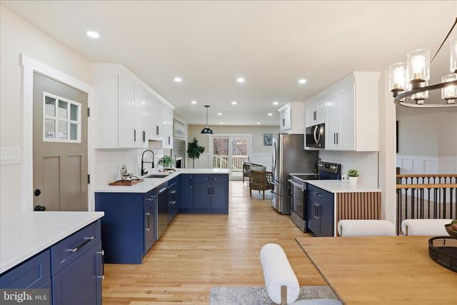 6112 REDWOOD LN, Alexandria, VA 22310