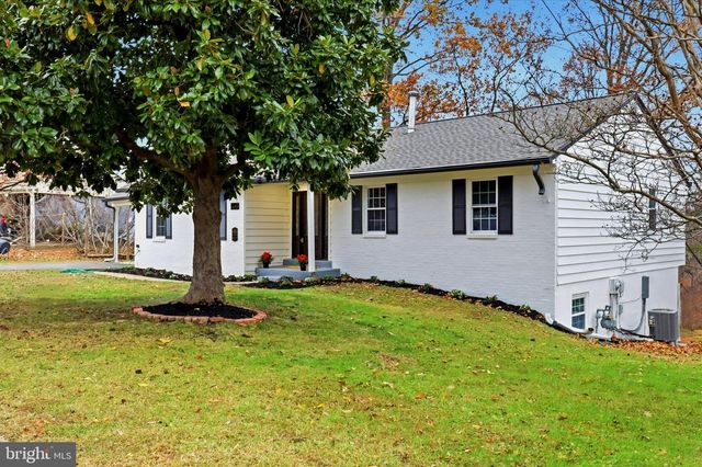 6112 REDWOOD LN, Alexandria, VA 22310