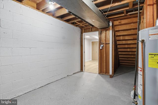 6112 REDWOOD LN, Alexandria, VA 22310