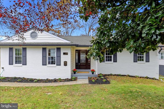 6112 REDWOOD LN, Alexandria, VA 22310