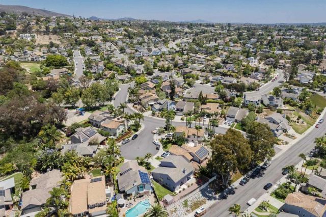 3008 Rana Court, Carlsbad, CA 92009