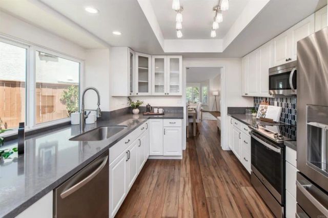 3008 Rana Court, Carlsbad, CA 92009