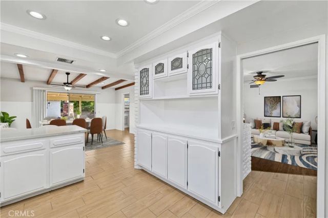 1048 E Comstock Avenue, Glendora, CA 91741