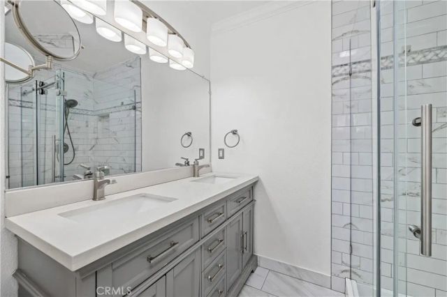 1048 E Comstock Avenue, Glendora, CA 91741