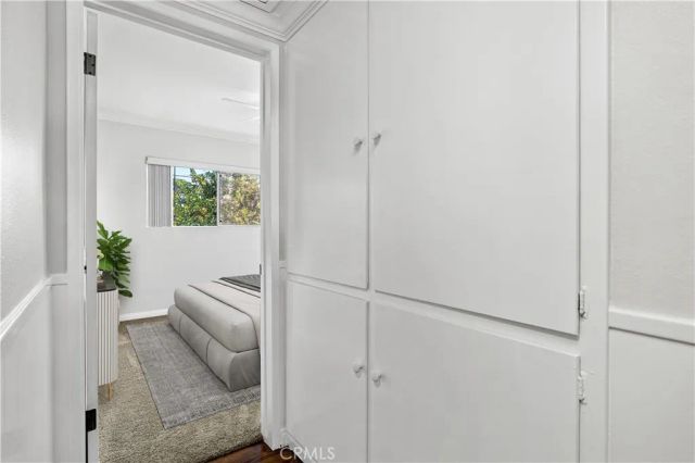 1048 E Comstock Avenue, Glendora, CA 91741