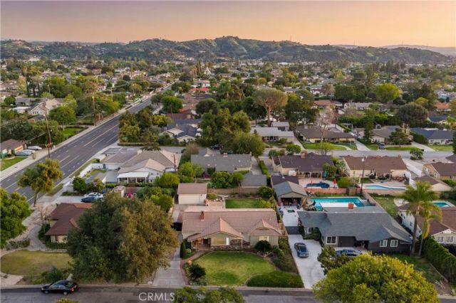1048 E Comstock Avenue, Glendora, CA 91741