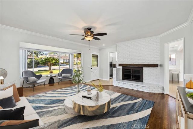 1048 E Comstock Avenue, Glendora, CA 91741