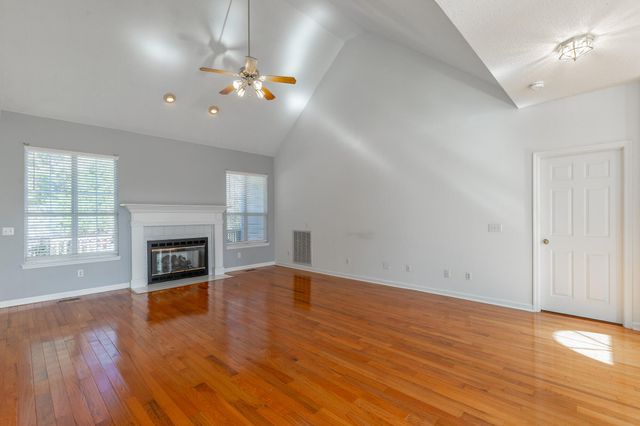 1615 Gunston Hall Road, Hixson, TN 37343