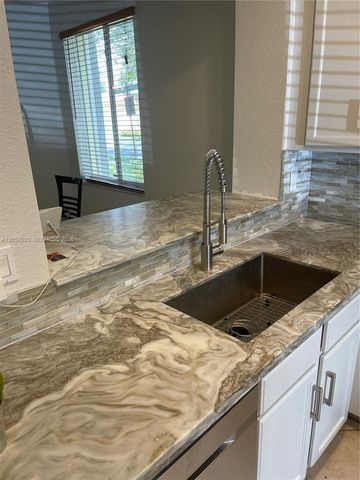 2847 S Evergreen Cir 2847, Boynton Beach, FL 33426