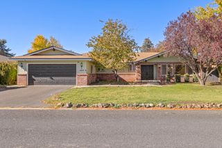 3830 La Marada Way, Klamath Falls, OR 97603