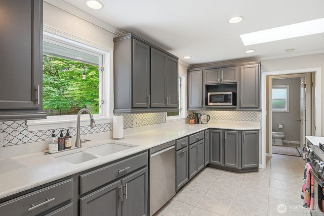 1829 NW 201st Street, Shoreline, WA 98177