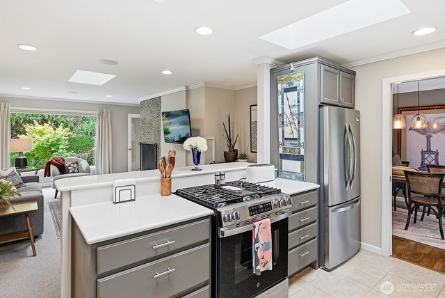 1829 NW 201st Street, Shoreline, WA 98177