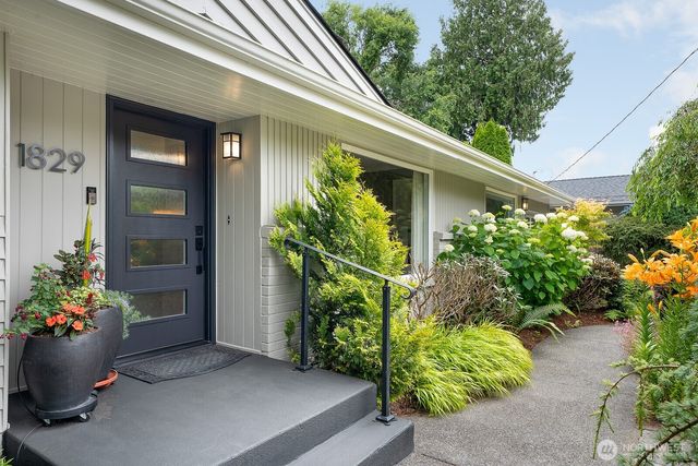 1829 NW 201st Street, Shoreline, WA 98177