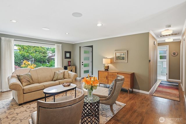 1829 NW 201st Street, Shoreline, WA 98177