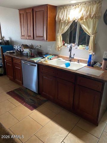 1286 S GRAND Drive, Apache Junction, AZ 85120