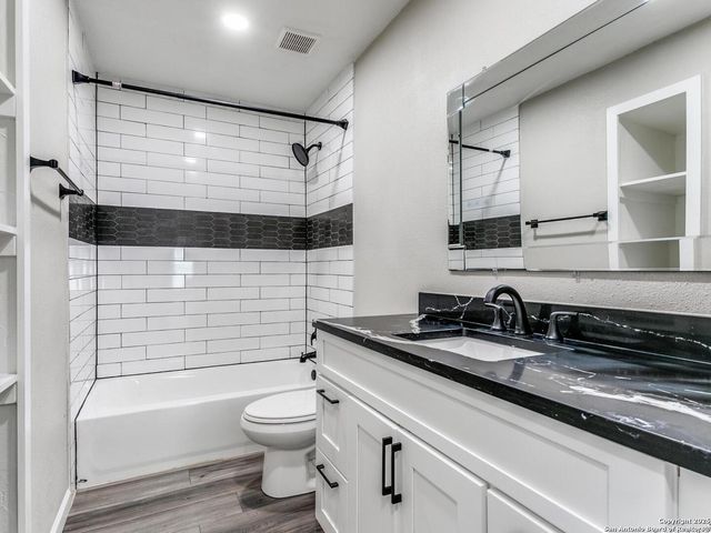 12211 Ecksminster, San Antonio, TX 78216