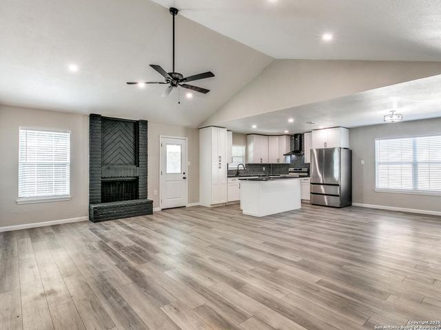 12211 Ecksminster, San Antonio, TX 78216
