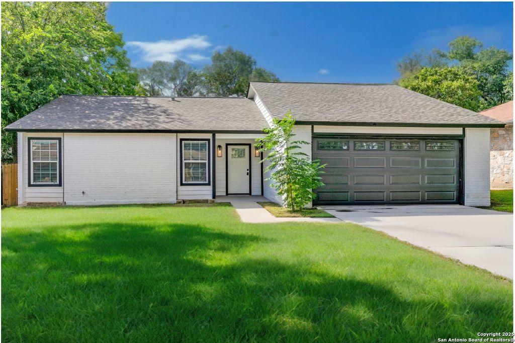 12211 Ecksminster, San Antonio, TX 78216