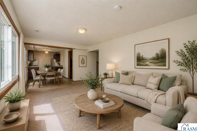 1925 Howard Drive, North Mankato, MN 56003