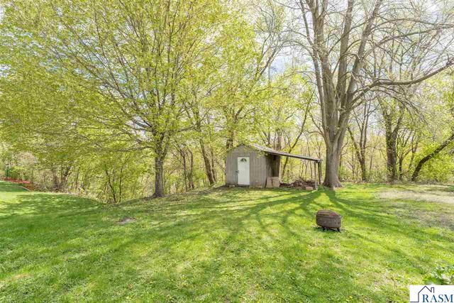 1925 Howard Drive, North Mankato, MN 56003