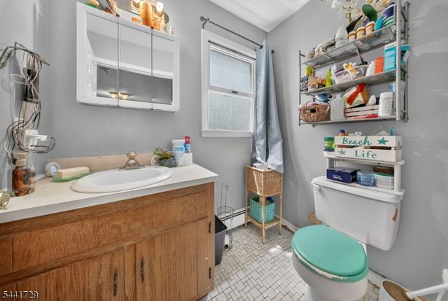 18 Fisher Ave, Bound Brook Boro, NJ 08805