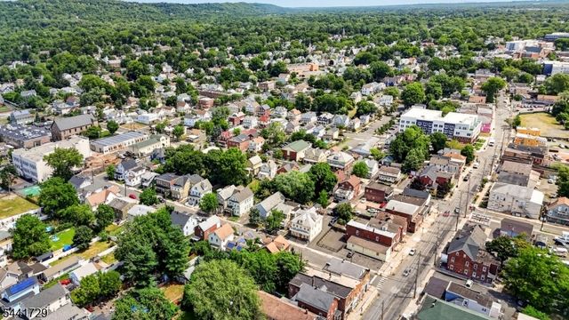 18 Fisher Ave, Bound Brook Boro, NJ 08805