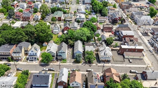 18 Fisher Ave, Bound Brook Boro, NJ 08805