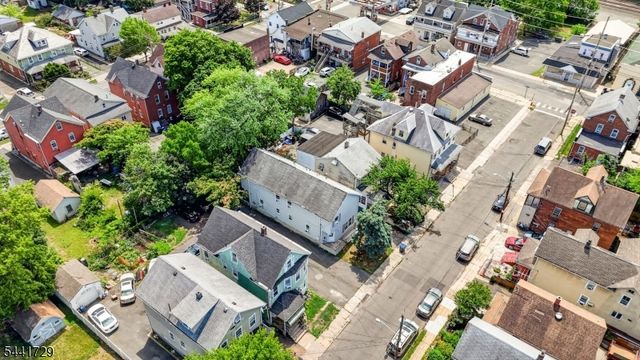 18 Fisher Ave, Bound Brook Boro, NJ 08805