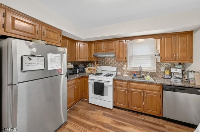 18 Fisher Ave, Bound Brook Boro, NJ 08805