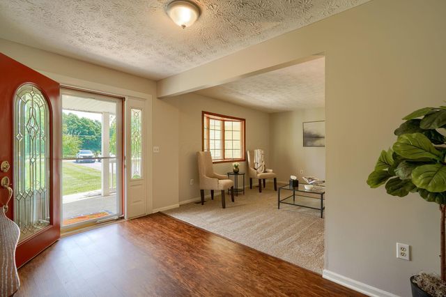 1915 Sitterley Road NW, Canal Winchester, OH 43110